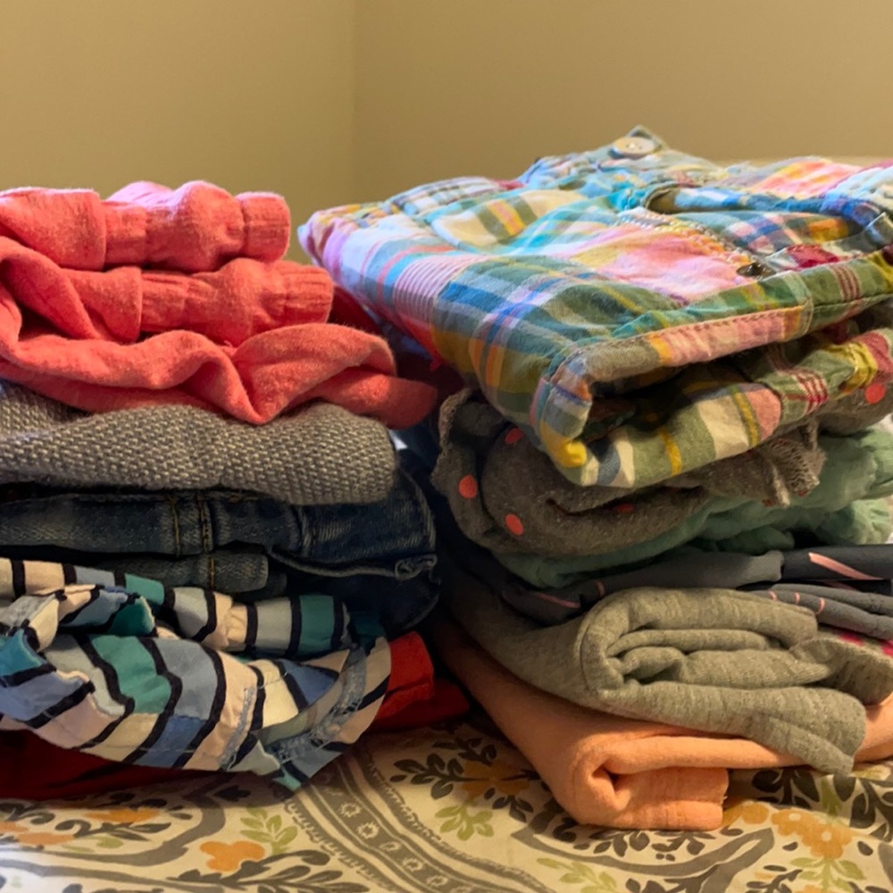 11 Pairs of girls shorts